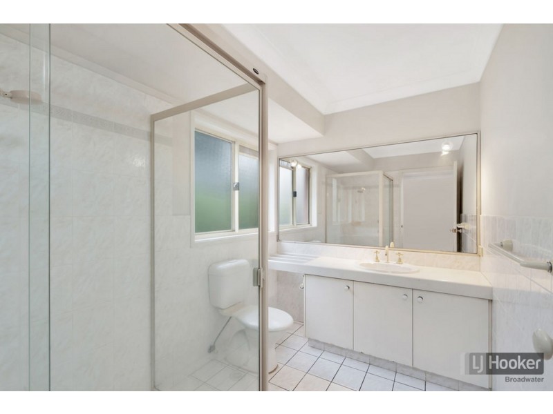 9 Benalla Court, Parkwood QLD 4214