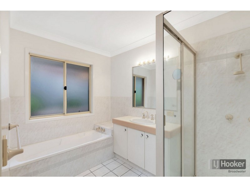 9 Benalla Court, Parkwood QLD 4214