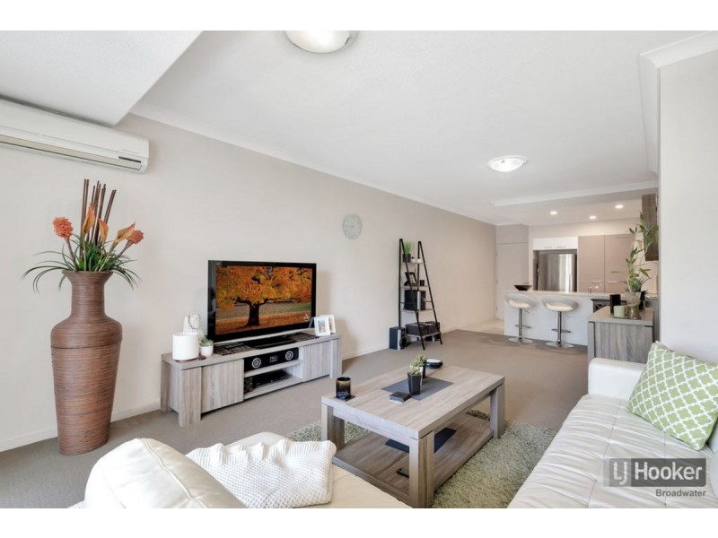15/12-18 Bayview Street, Runaway Bay QLD 4216