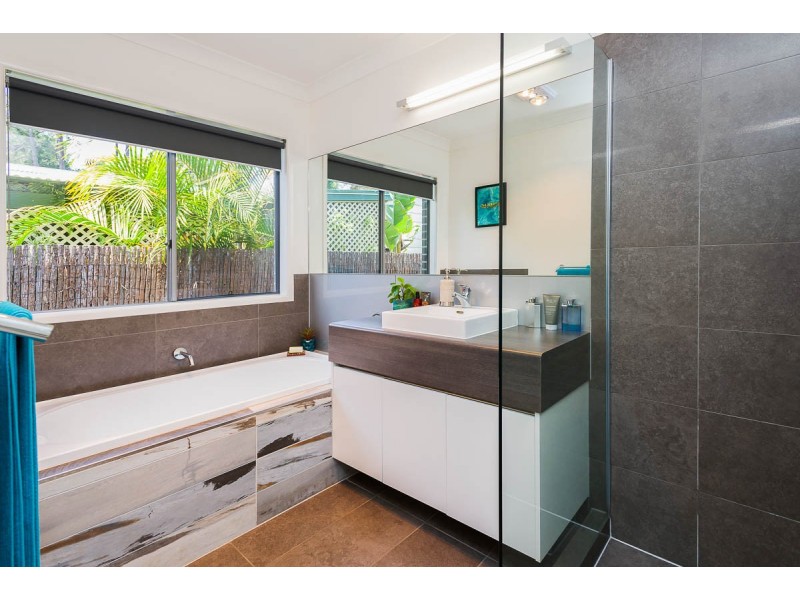 7 Babirra Street, Hope Island QLD 4212