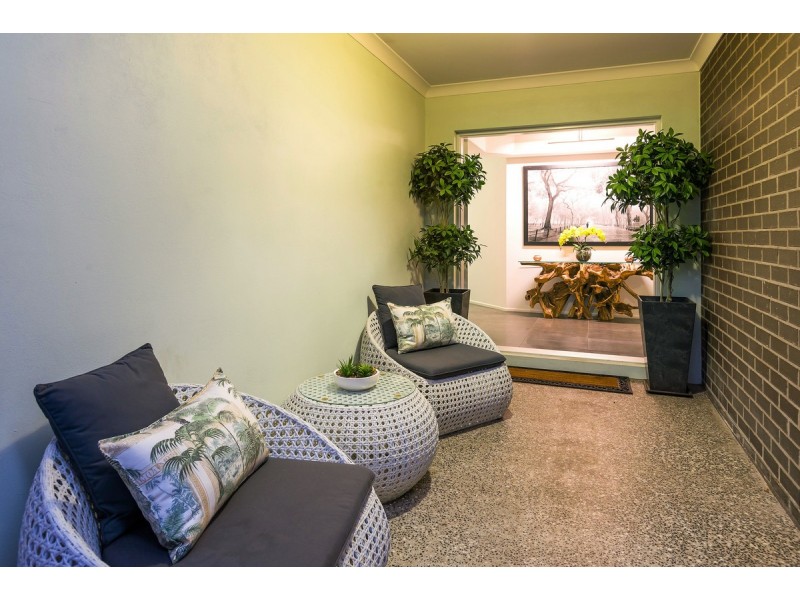 7 Babirra Street, Hope Island QLD 4212