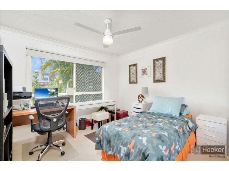 2/4-6 Oleander Avenue, Biggera Waters QLD 4216
