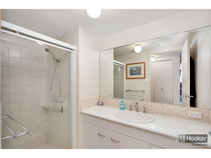 2/4-6 Oleander Avenue, Biggera Waters QLD 4216