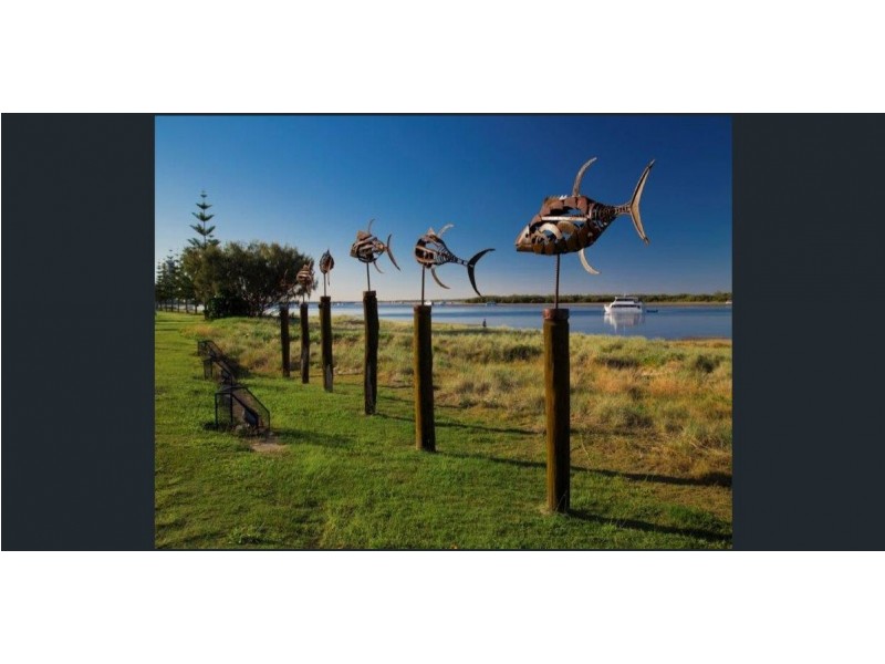 2/100 Imperial Parade, Labrador QLD 4215