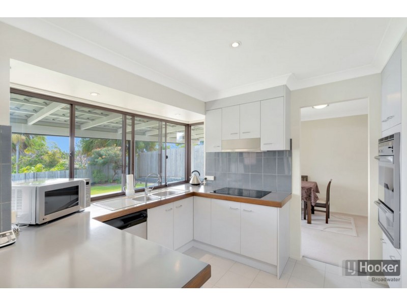 11 Baxter Court, Arundel QLD 4214