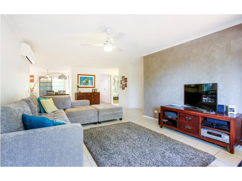 1/79 Usher Avenue, Labrador QLD 4215