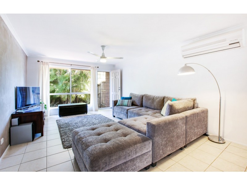 1/79 Usher Avenue, Labrador QLD 4215