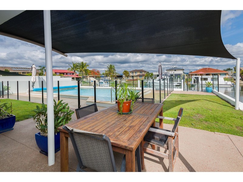50 Lindsay Parade, Paradise Point QLD 4216