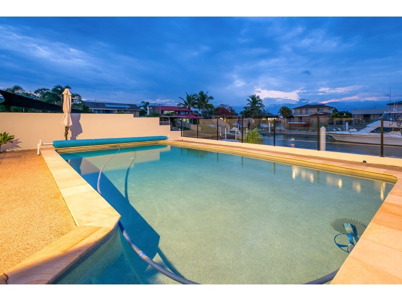 50 Lindsay Parade, Paradise Point QLD 4216