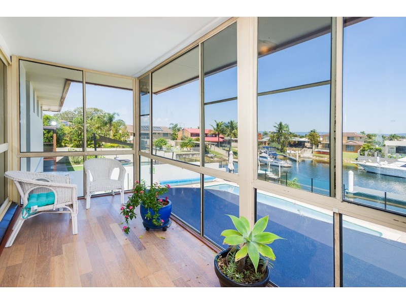 50 Lindsay Parade, Paradise Point QLD 4216