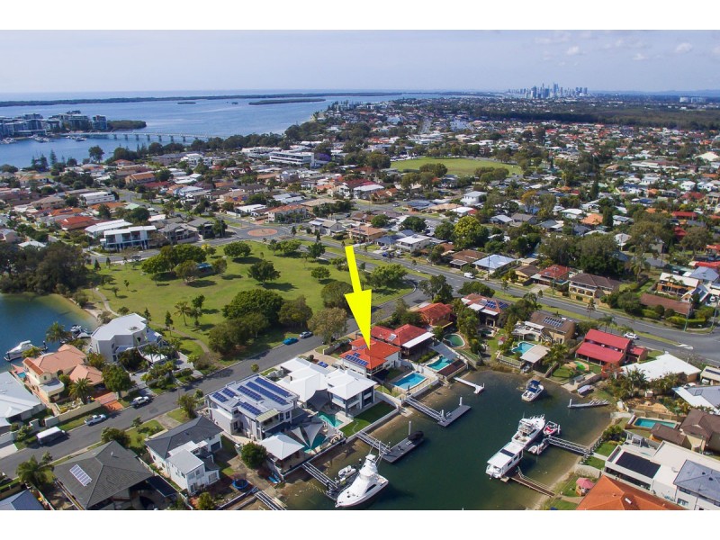 50 Lindsay Parade, Paradise Point QLD 4216