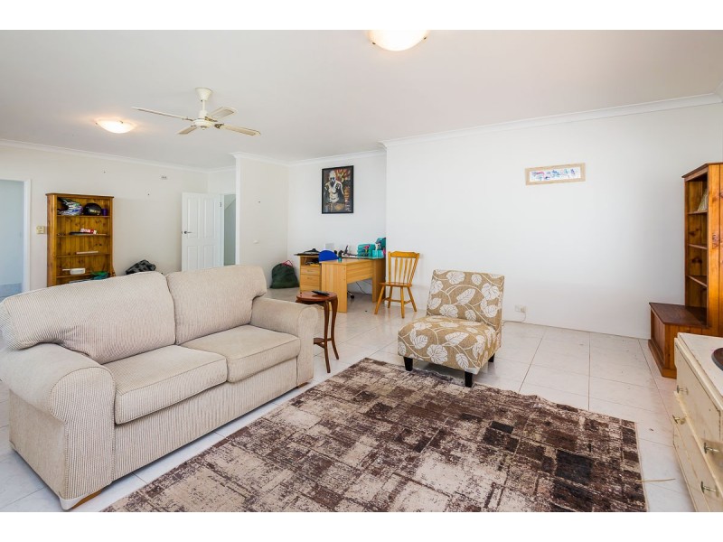 50 Lindsay Parade, Paradise Point QLD 4216