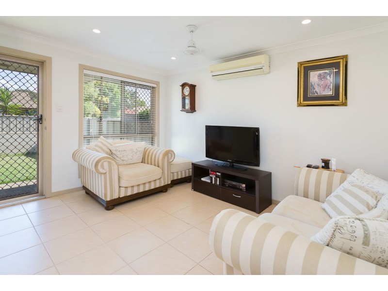 9 Matisse Court, Coombabah QLD 4216