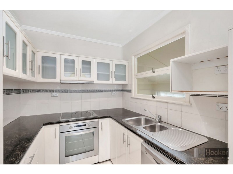 26 Vernon Avenue, Labrador QLD 4215