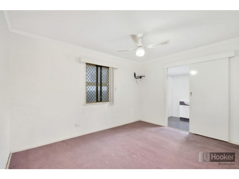 26 Vernon Avenue, Labrador QLD 4215