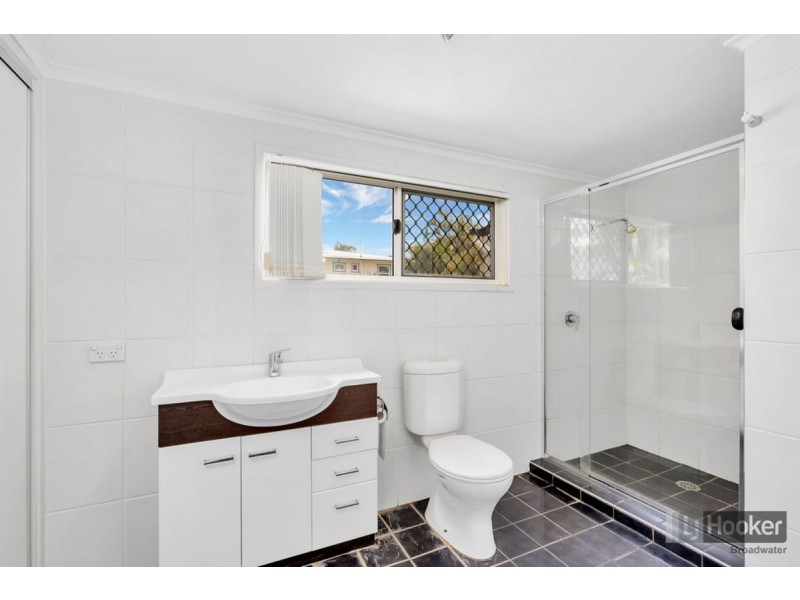 26 Vernon Avenue, Labrador QLD 4215