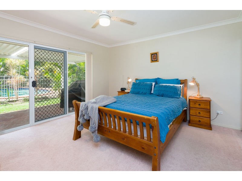 6 Audrey Avenue, Helensvale QLD 4212