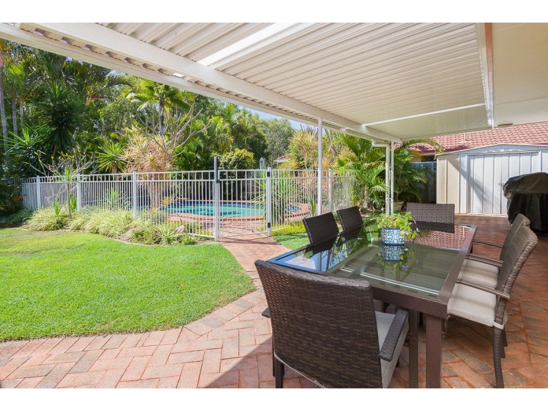 6 Audrey Avenue, Helensvale QLD 4212