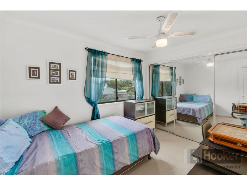1/11 Vaggelas Crescent, Biggera Waters QLD 4216