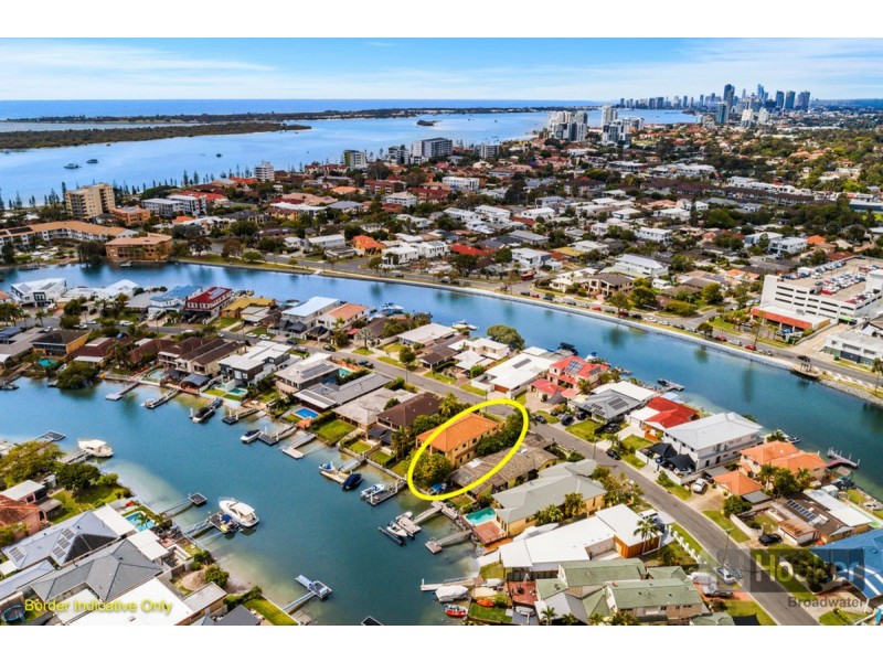 1/11 Vaggelas Crescent, Biggera Waters QLD 4216