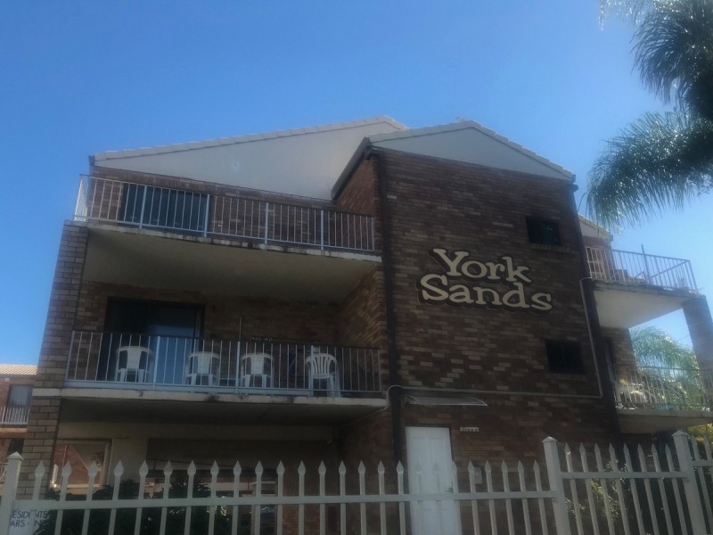 18/28 Hunter Street, Labrador QLD 4215