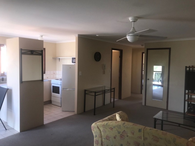 18/28 Hunter Street, Labrador QLD 4215