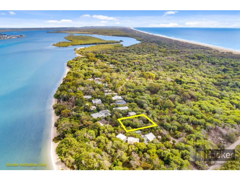 23 Mid Esplanade, South Stradbroke QLD 4216