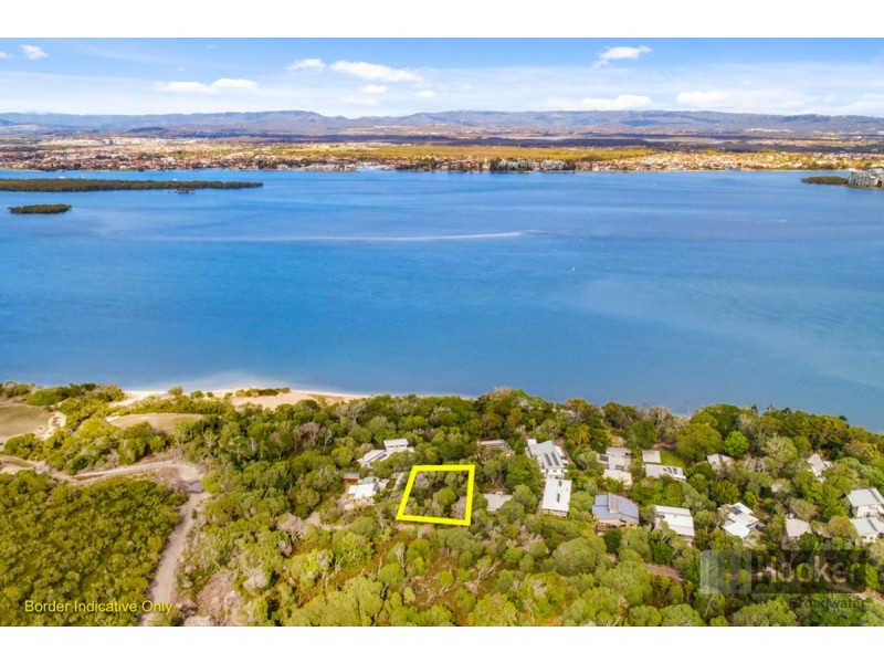23 Mid Esplanade, South Stradbroke QLD 4216