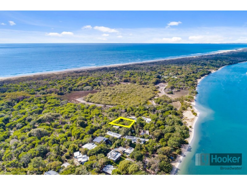 23 Mid Esplanade, South Stradbroke QLD 4216
