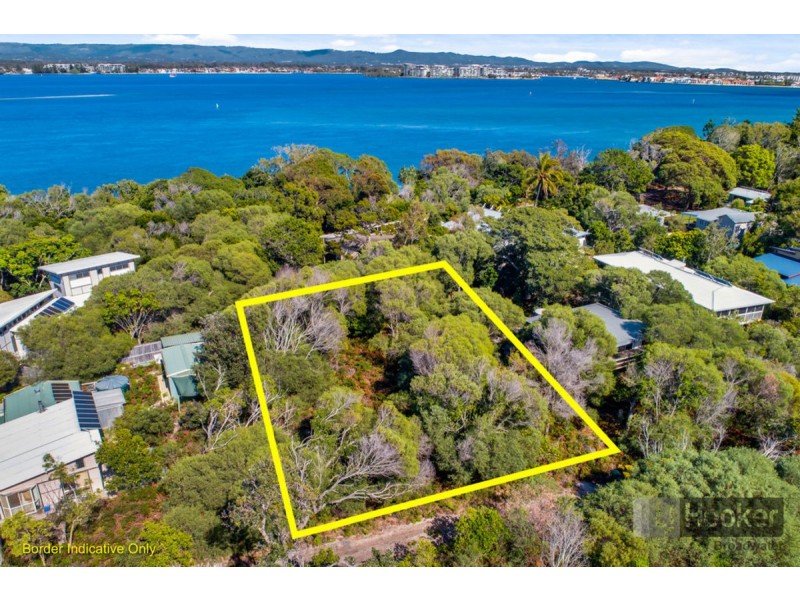 23 Mid Esplanade, South Stradbroke QLD 4216