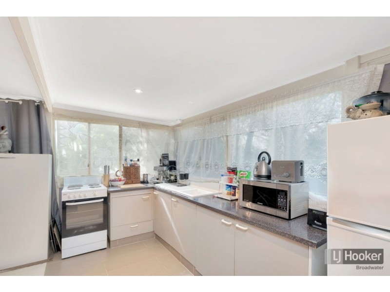 27 Horder Avenue, Labrador QLD 4215