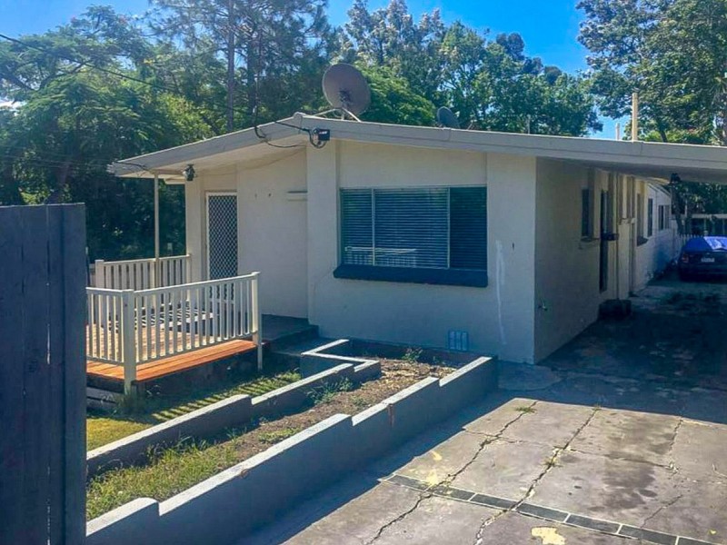 27 Horder Avenue, Labrador QLD 4215