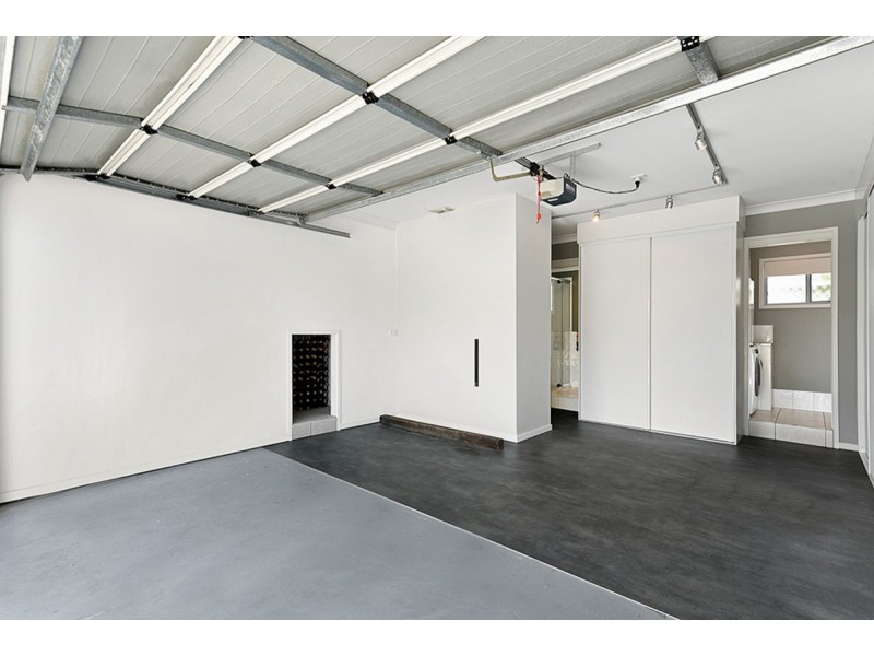 25 Proud Street (1/23 Hunter Avenue), Labrador QLD 4215