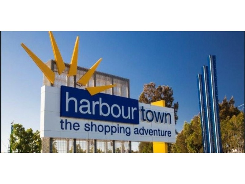 25 Proud Street (1/23 Hunter Avenue), Labrador QLD 4215