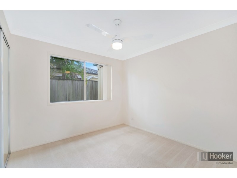 11 Madasin Close, Arundel QLD 4214