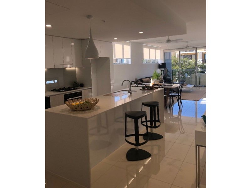 201/380 Marine Parade, Labrador QLD 4215