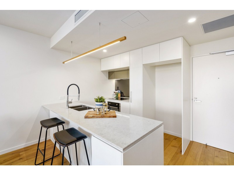 403/110 Frank Street, Labrador QLD 4215