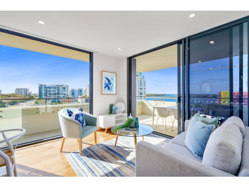 704/110 Frank Street, Labrador QLD 4215