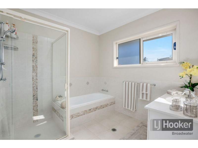 117A Turpin Road, Labrador QLD 4215