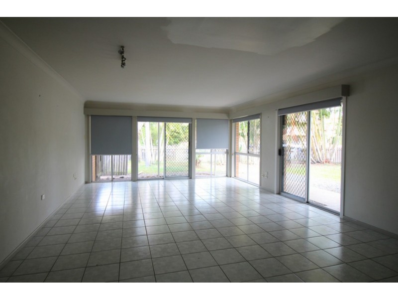 180 Muir Street, Labrador QLD 4215