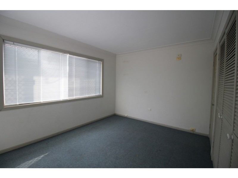 180 Muir Street, Labrador QLD 4215