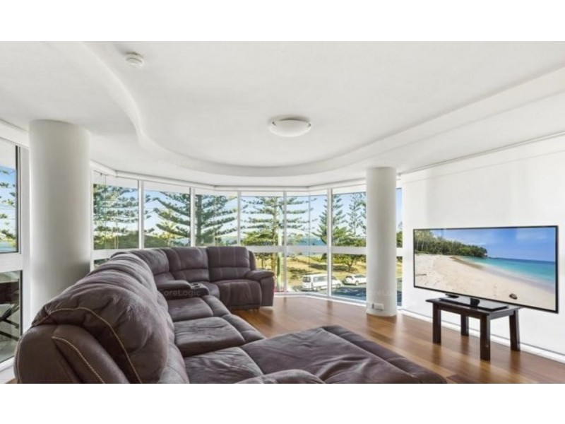 5/200-204 Marine Parade, Labrador QLD 4215