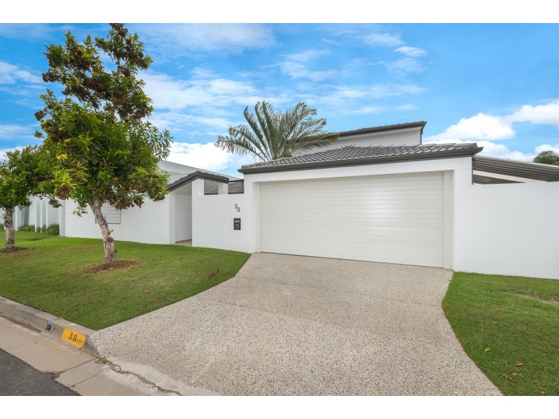 30 Lindsay Parade, Paradise Point QLD 4216