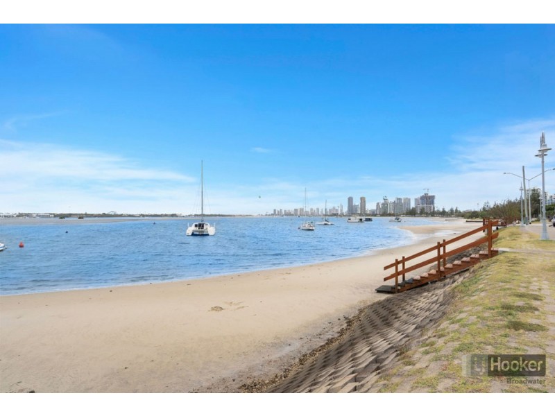 6/266 Marine Parade, Labrador QLD 4215