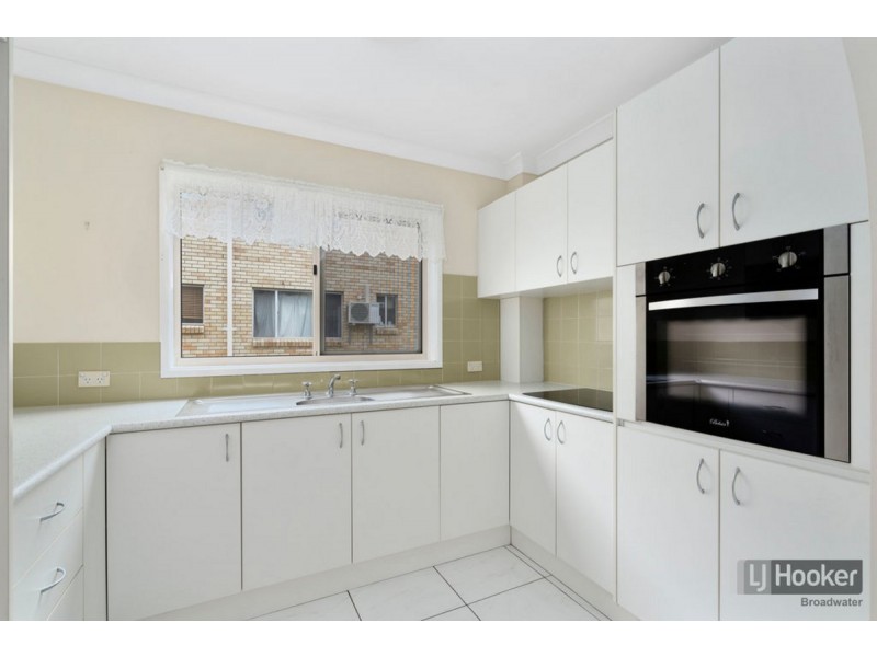 6/266 Marine Parade, Labrador QLD 4215