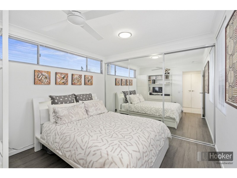 11/14-16 Bright Avenue, Labrador QLD 4215