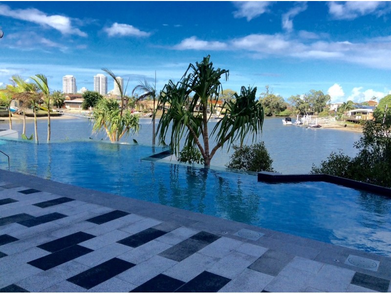 4505/5 Harbour Side Court, Biggera Waters QLD 4216