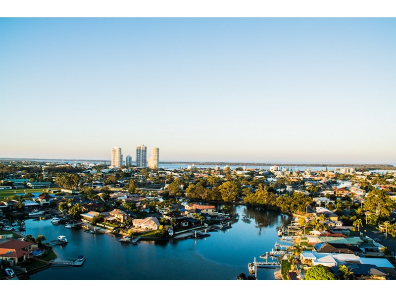 4505/5 Harbour Side Court, Biggera Waters QLD 4216