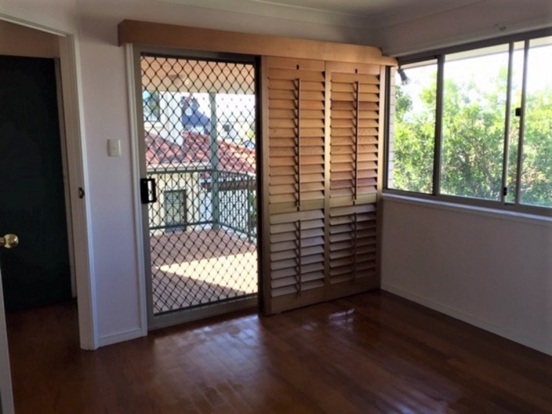 1/7 Huon Crescent, Runaway Bay QLD 4216