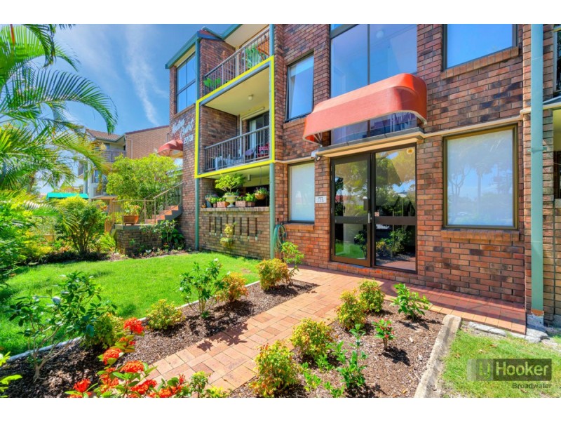 4/27 Whiting Street, Labrador QLD 4215